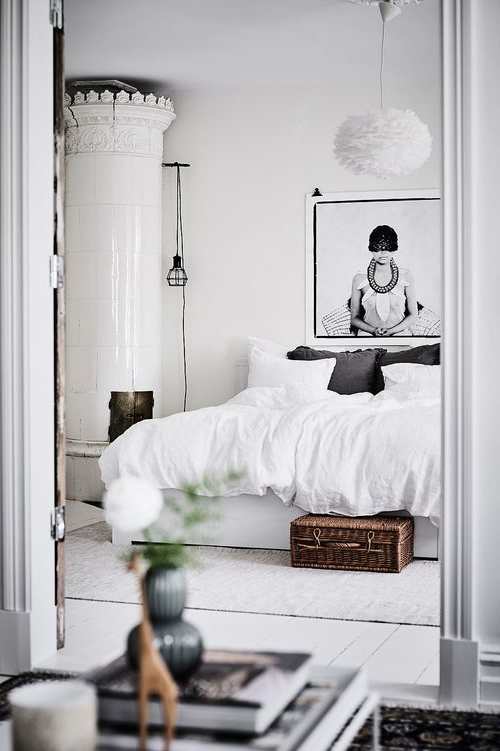 White Bedroom-Tranquil Pale scandinavian Decor