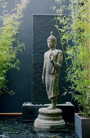 Large Buddha bronze statue garden