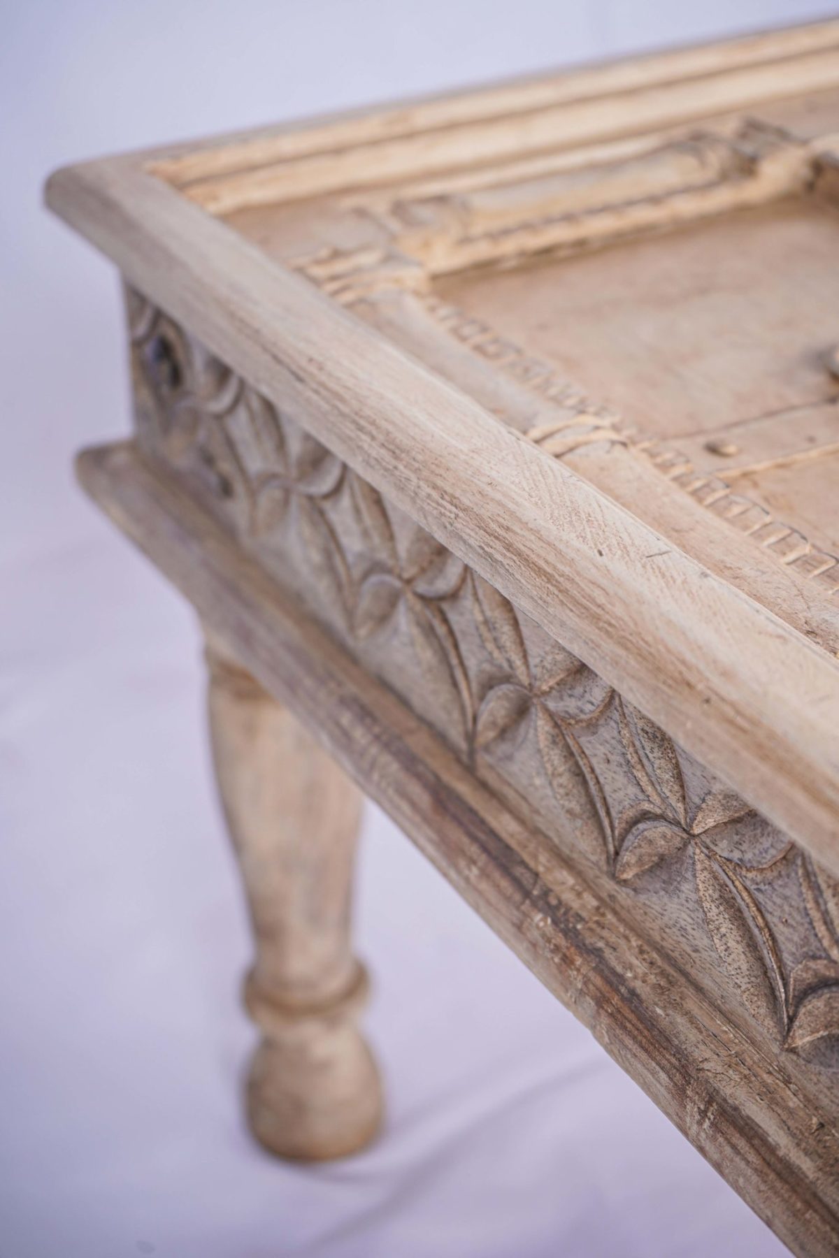 Wood carving home furniture wooden table from india