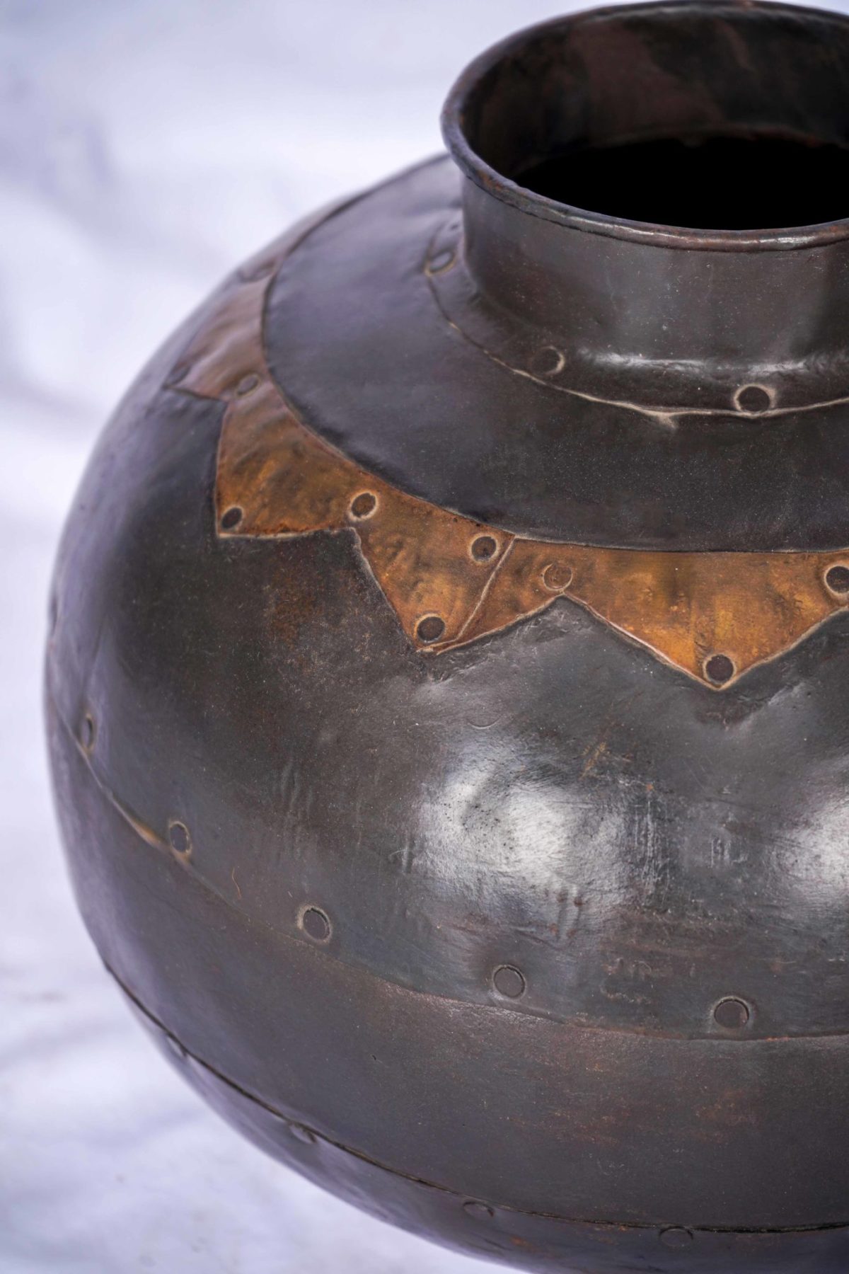 Black Indian Vase Handmade in Iron