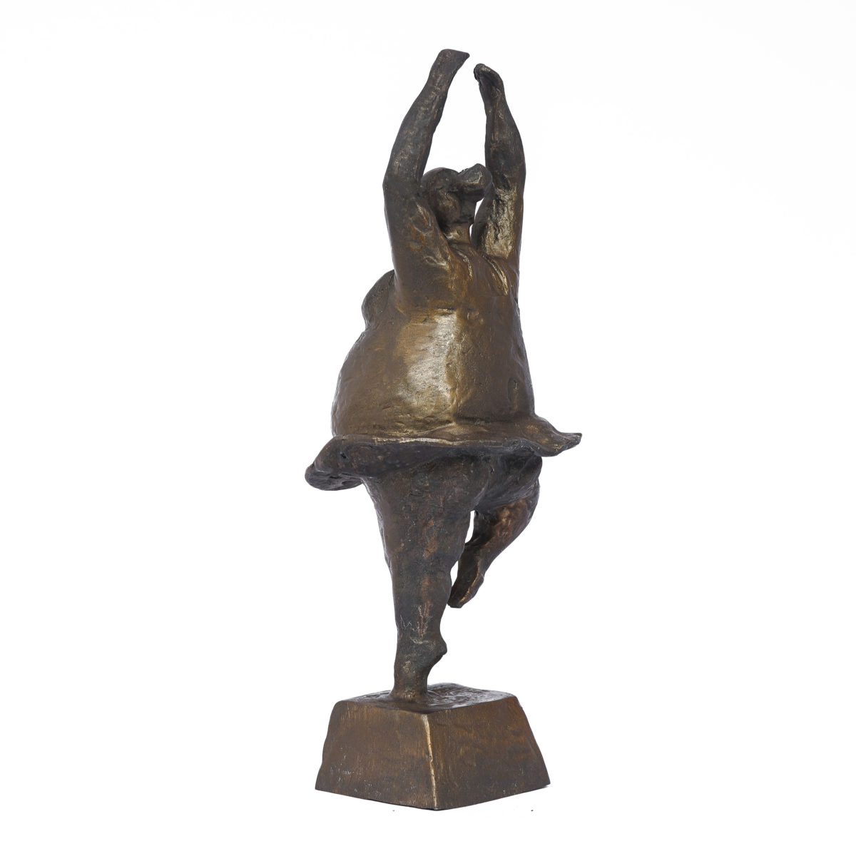 Ballet dancer woman statue