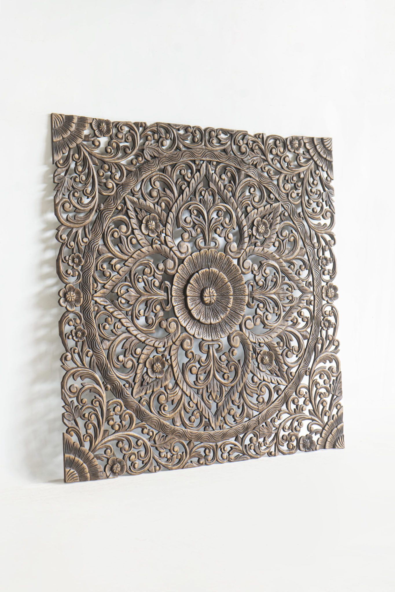Medallion Wood Wall For Queen Bed Siam Sawadee