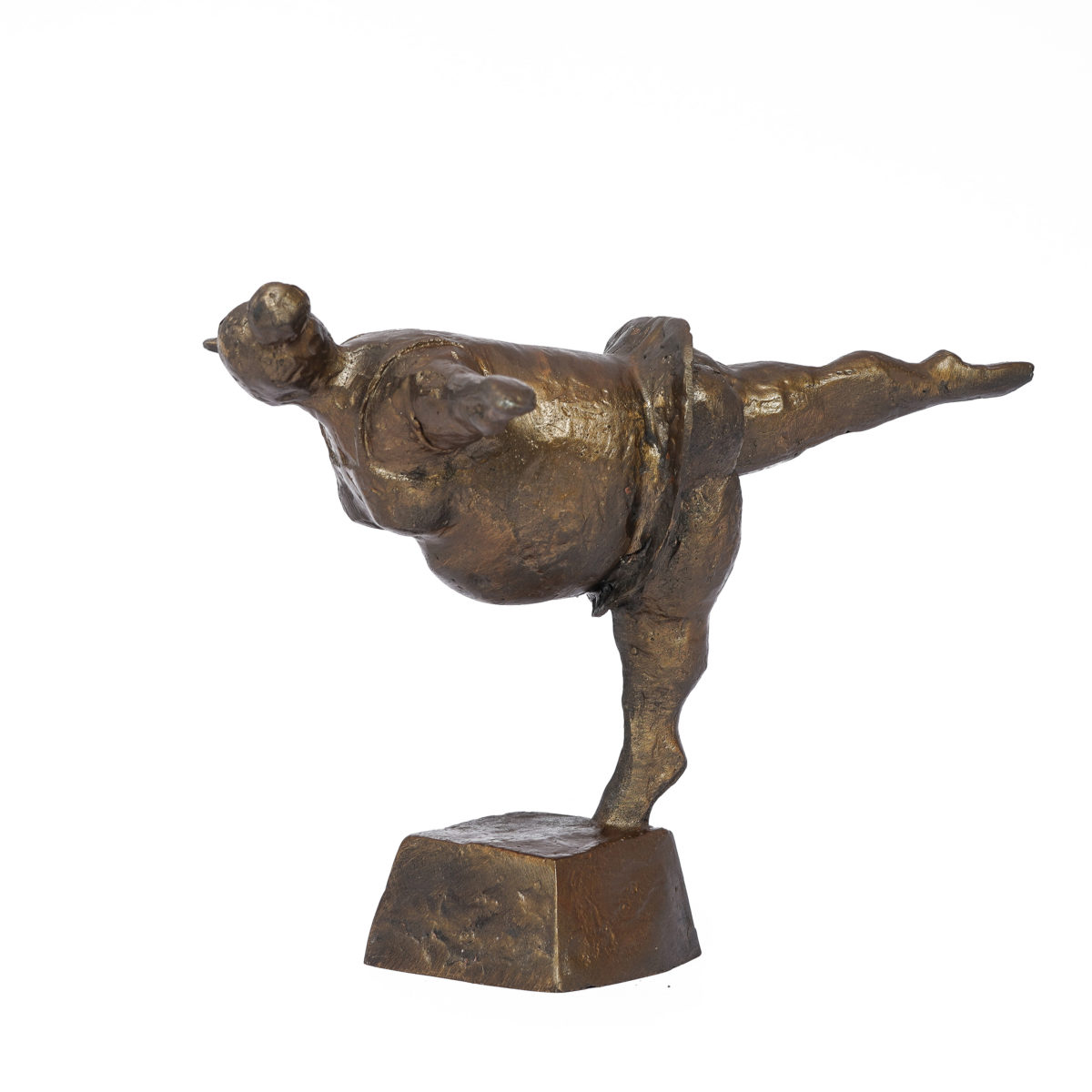 Fat lady dancer in bronze