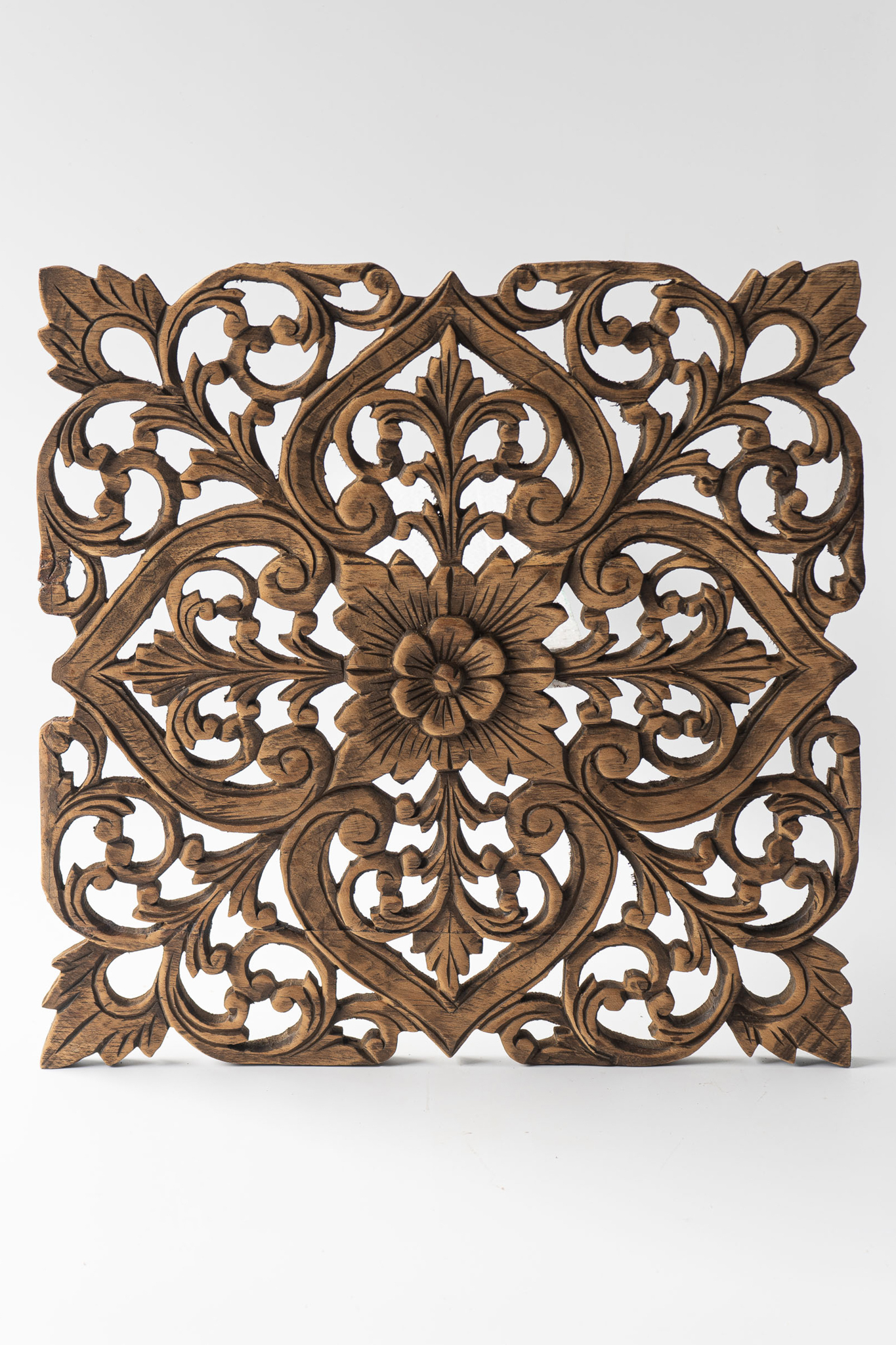 Thai Wood Crafted Reclaim Teak Siam Sawadee