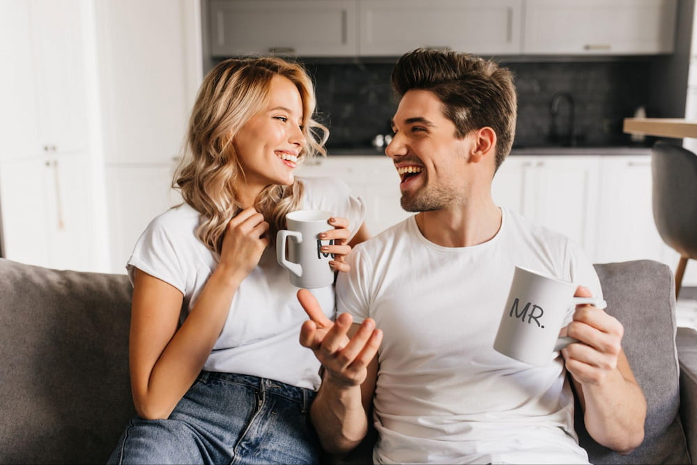 Personalized items like mugs can make great housewarming gifts for couples.