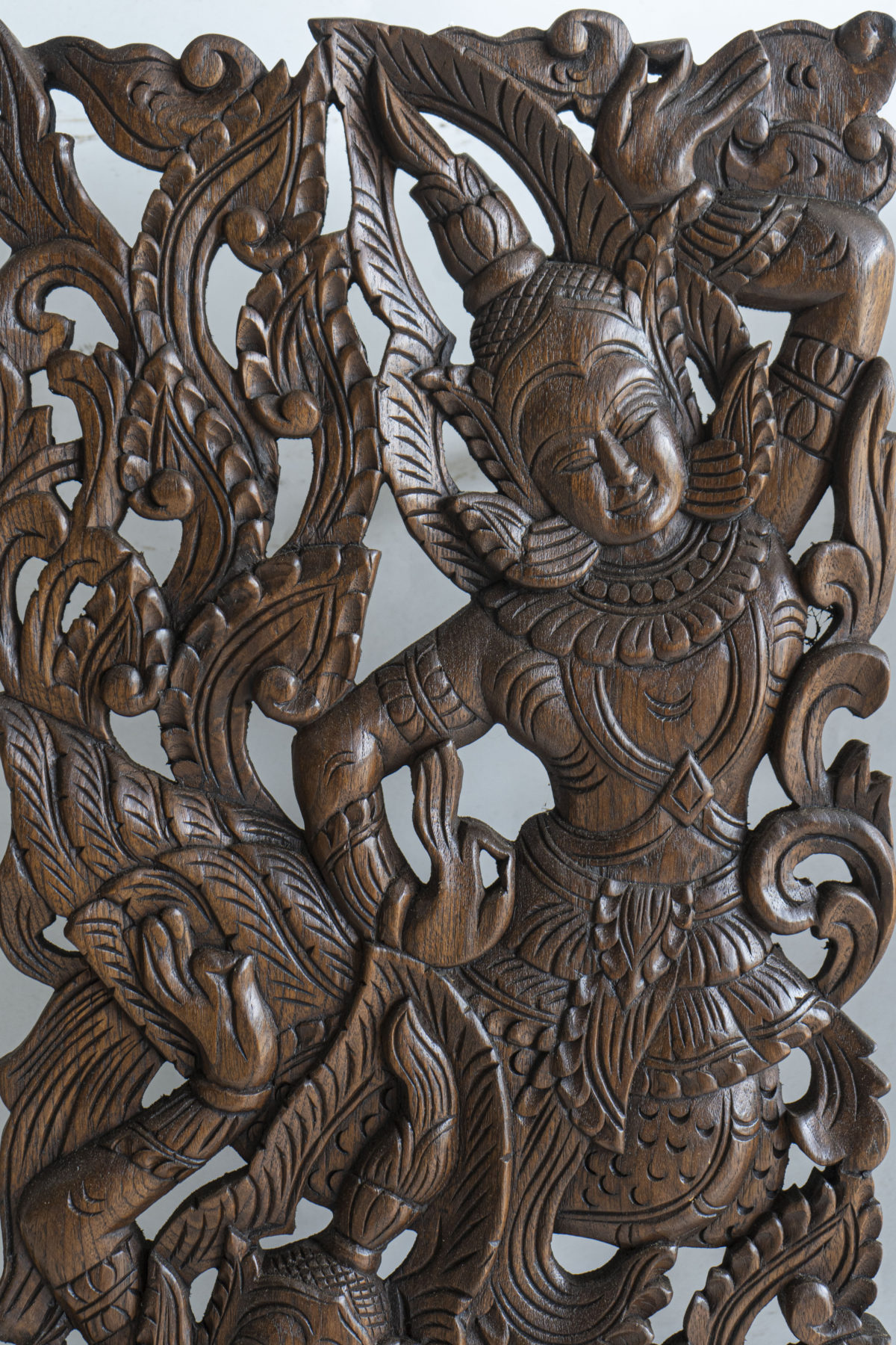 Wood figurines carved in wood