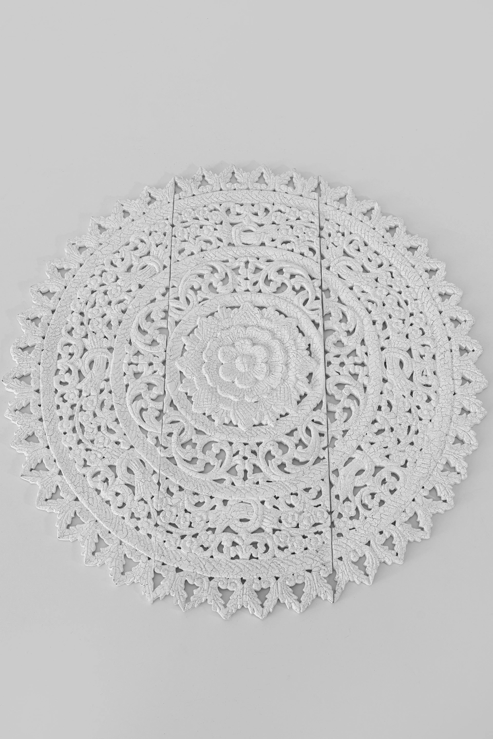 Round-white-crackle-wall-art-decorative-panels-36-inches-1 Front of wall art hanging mandala carved in teak wood